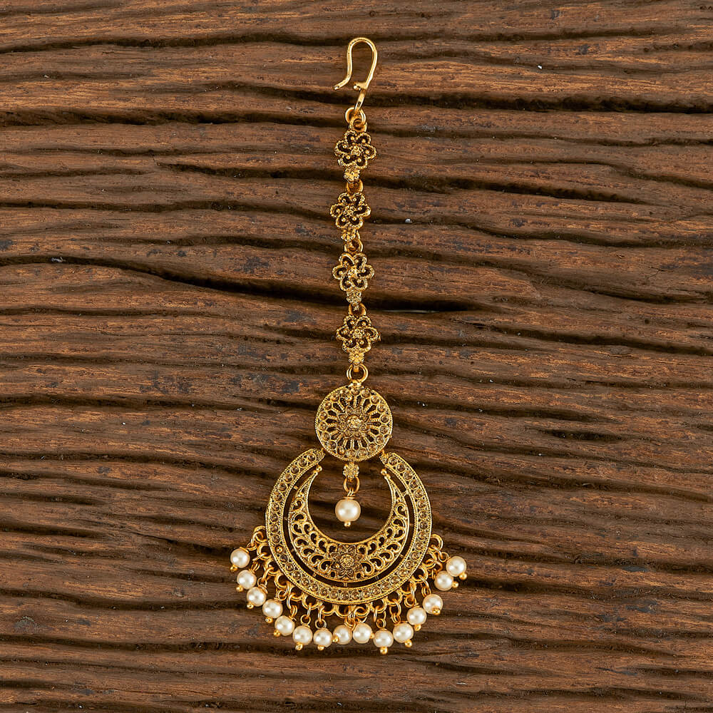 Moti Color Chand Tikka With Gold Plating